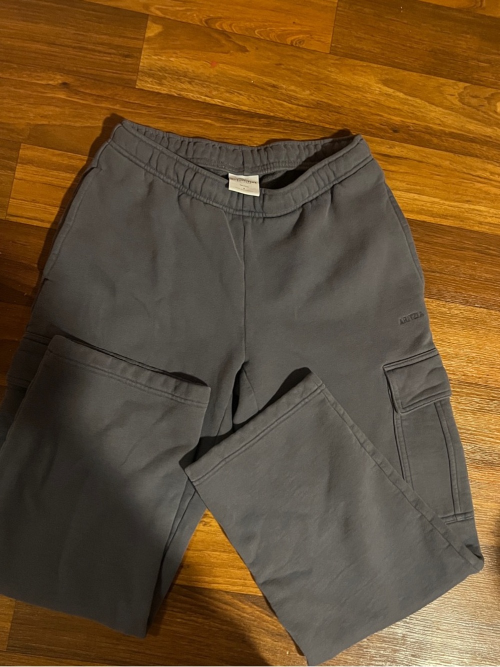 Aritzia Gray Cargo Sweatpants